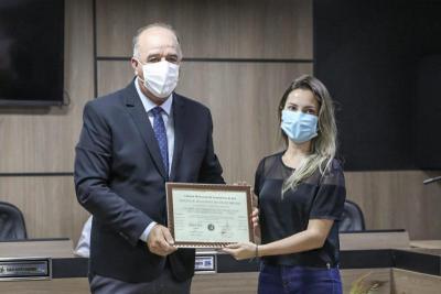 Em solenidade, vereadores prestam homenagem aos profissionais que atuam contra a covid-19 em Laranjeiras do Sul